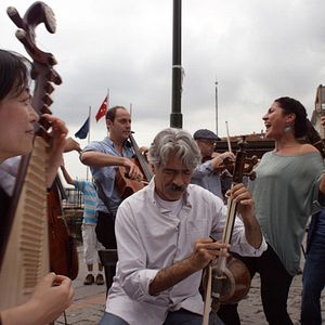 Fotoğraf Yabancıların Müziği