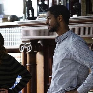 Fotoğraf Alfred Enoch
