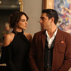 Fotoğraf Bana Sevmeyi Anlat