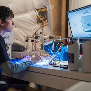 Fotoğraf Asa Butterfield