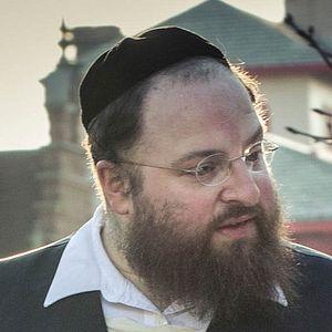 Fotoğraf Menashe Lustig