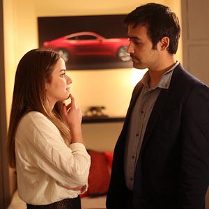 Fotoğraf Bana Sevmeyi Anlat