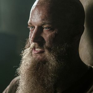 Fotoğraf Travis Fimmel