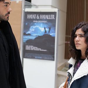 Fotoğraf Seviyor Sevmiyor