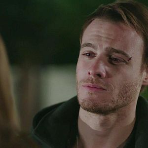 Fotoğraf Bu Şehir Arkandan Gelecek