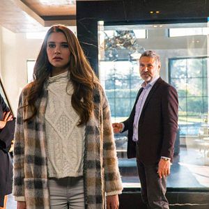 Fotoğraf Bu Şehir Arkandan Gelecek