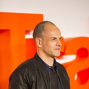 Fotoğraf Jonny Lee Miller