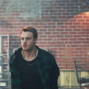 Fotoğraf Bu Şehir Arkandan Gelecek