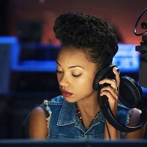 Fotoğraf Logan Browning