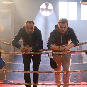 Fotoğraf Bu Şehir Arkandan Gelecek