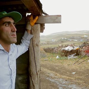 Fotoğraf Sessizliğin Kardeşleri