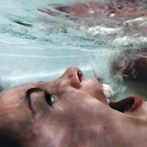 Fotoğraf Lou Jurgens