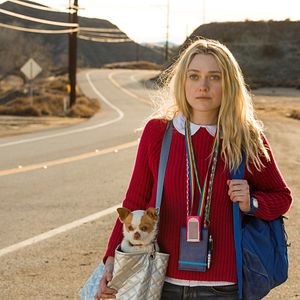 Fotoğraf Please Stand By