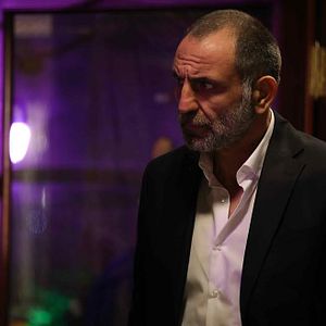 Fotoğraf Bu Şehir Arkandan Gelecek