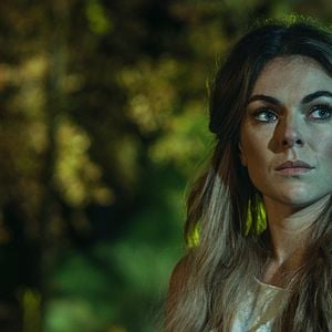 Fotoğraf Savaşın Eşiğinde