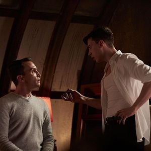 Fotoğraf Jordan Gavaris