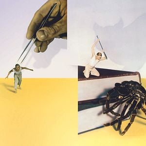 Fotoğraf Kendi Kendine Küçülen Adam