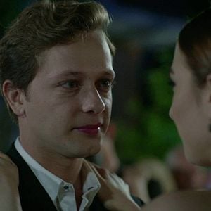 Fotoğraf Kırgın Çiçekler