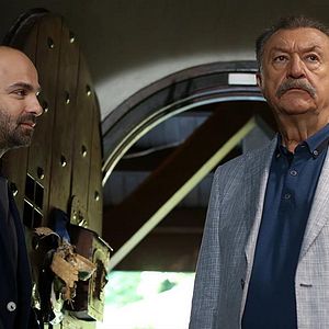 Fotoğraf Cesur ve Güzel