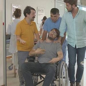 Fotoğraf İki Yalancı