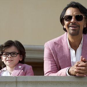 Fotoğraf How To Be a Latin Lover