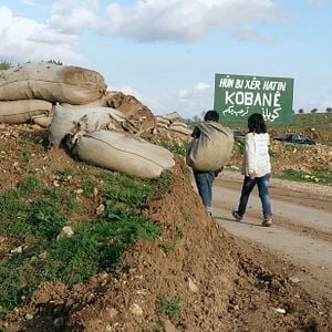 Fotoğraf Life on the Border