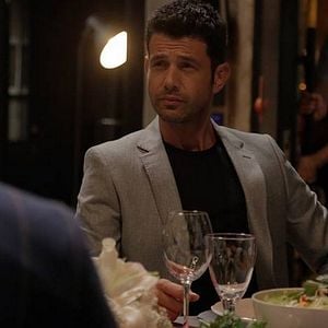 Fotoğraf İki Yalancı