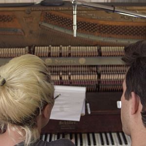 Fotoğraf Gaga: Five Foot Two