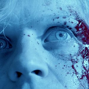 Fotoğraf Iwan Rheon