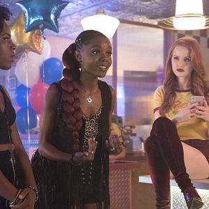 Fotoğraf Madelaine Petsch