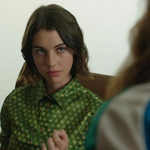 Fotoğraf Adelaide Kane