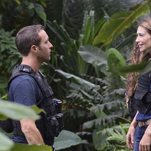 Fotoğraf Alex O'Loughlin