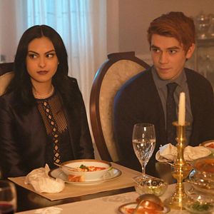 Fotoğraf Camila Mendes