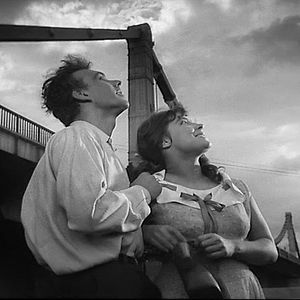 Fotoğraf Letyat Zhuravli