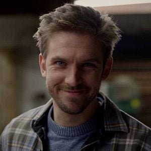 Fotoğraf Dan Stevens