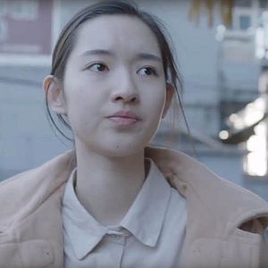 Fotoğraf Öylece Oturan Bir Fil