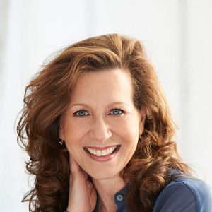 Fotoğraf Betsy Aidem