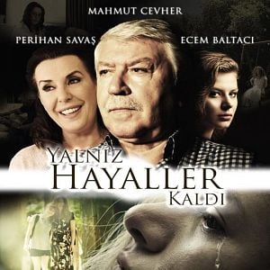 Fotoğraf Yalnız Hayaller Kaldı