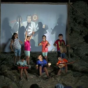 Fotoğraf Bizim Köyün Şarkısı