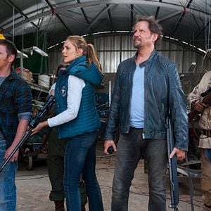 Fotoğraf Tremors 6: A Cold Day In Hell