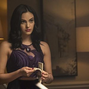 Fotoğraf Camila Mendes