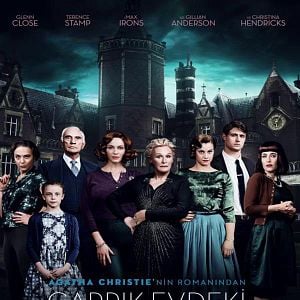 Fotoğraf Çarpık Evdeki Cesetler