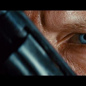 Fotoğraf Bırakın Bronzlaşsın Cesetler