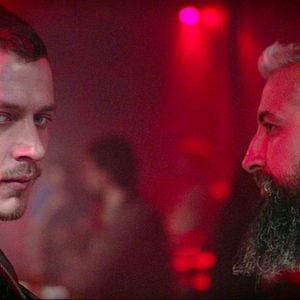 Fotoğraf Karanlıktaki Melekler