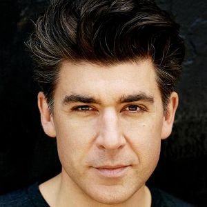 Fotoğraf James Lance