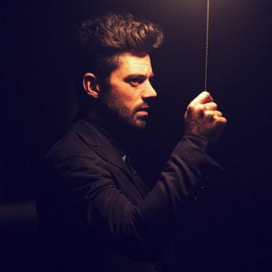 Fotoğraf Dominic Cooper