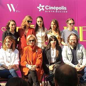 Fotoğraf Las niñas bien