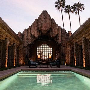 Fotoğraf I Am The Night