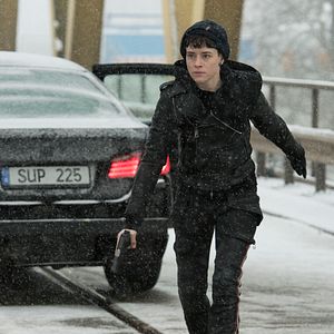 Fotoğraf Örümcek Ağındaki Kız