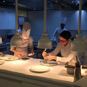 Fotoğraf The Heat: A Kitchen (R)evolution